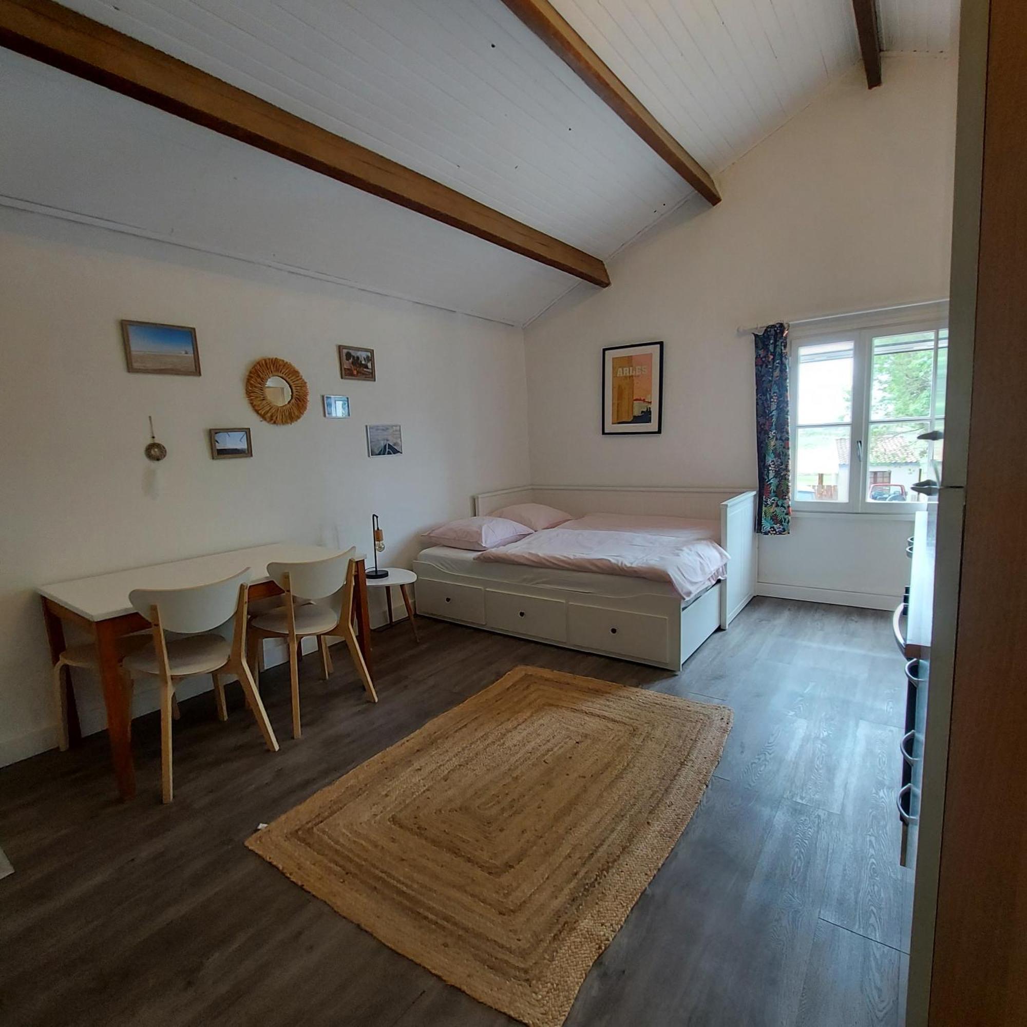 Appartement Mas Constantin à Salin-de-Giraud Extérieur photo